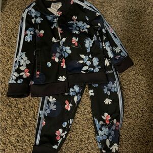 2T adidas tracksuit